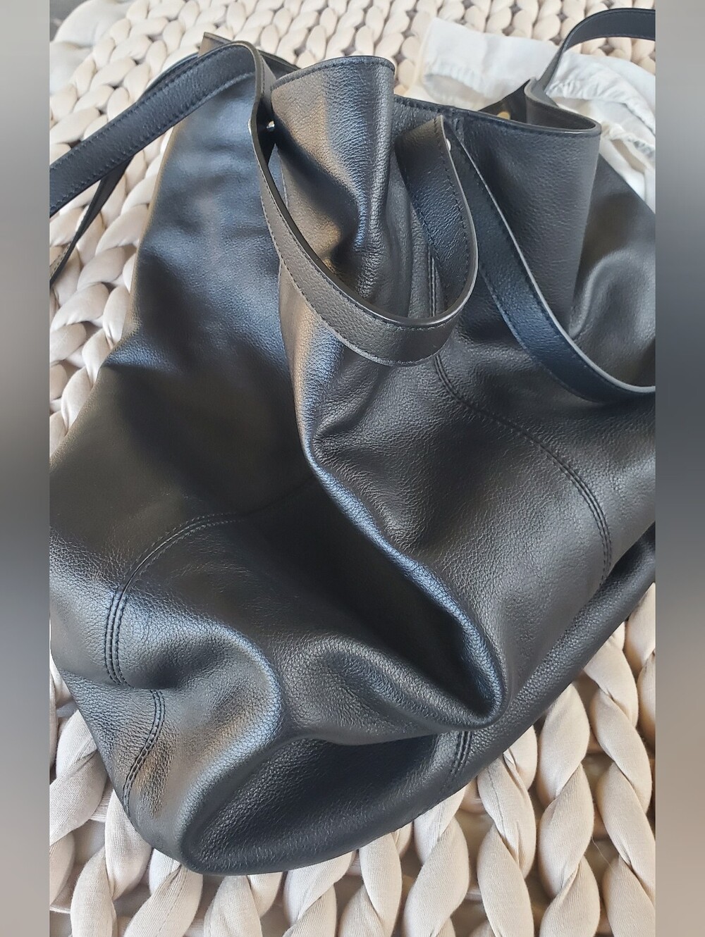 COS LARGE VERSATILE LEATHER SHOPPER IN BLACK PEBBLED LEATHER TOTE NWT $250 - Picture 13 of 16